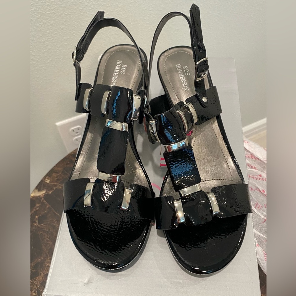 Ros Hommerson Black Patent Leather Sandals. 8W